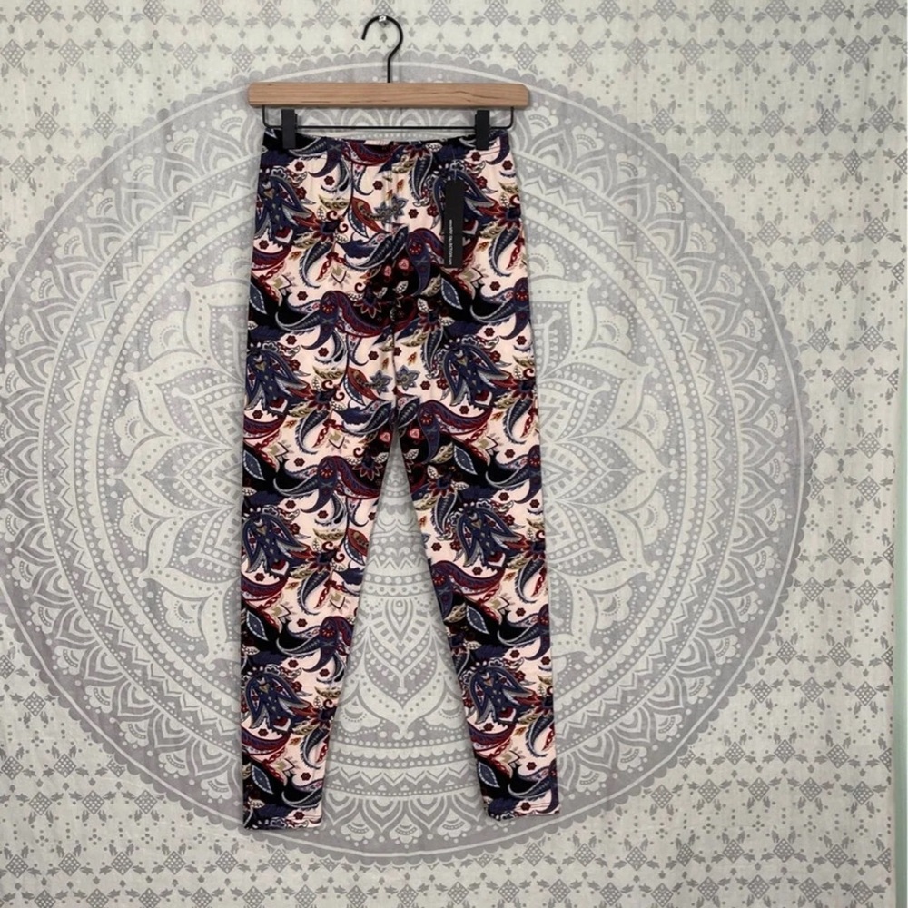 Nwt $14 Viv Collection Butter Soft Leggings Paisley Yoga Stretch One Size M L